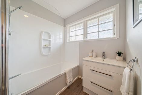 Photo of property in 1 Woolwich Close, Whitby, Porirua, 5024