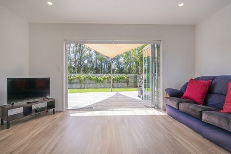 Photo of property in 35 Carina Way, Whitianga, 3510