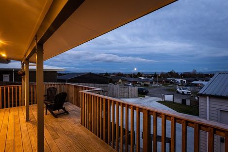 Photo of property in 18 Poplar Grove, Feilding, 4702