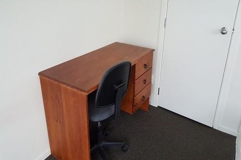 Photo of property in 8d Schnapper Rock Road, Schnapper Rock, Auckland, 0632