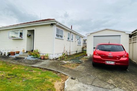 Photo of property in 85 Bartholomew Road, Levin, 5510