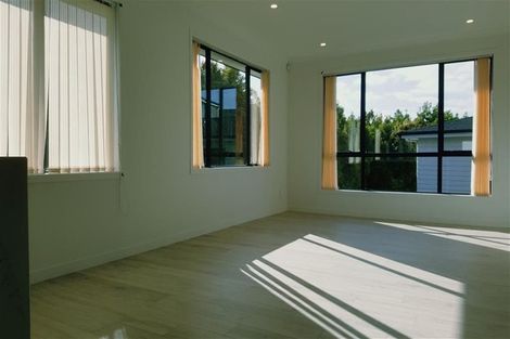 Photo of property in 8 Newport Place, Forrest Hill, Auckland, 0620