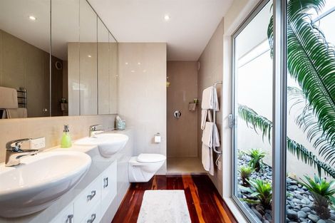 Photo of property in 7 Eric Price Avenue, Takapuna, Auckland, 0620