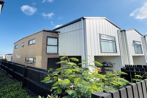 Photo of property in 33 Tukari Lane, Mangere Bridge, Auckland, 2022