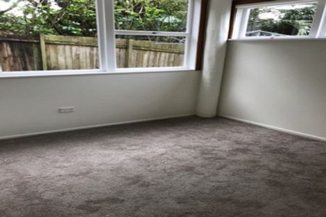 Photo of property in 2/22 Kiteroa Terrace, Rothesay Bay, Auckland, 0630