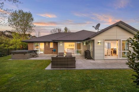 Photo of property in 25 Crabb Fields Lane, Riverhead, 0820