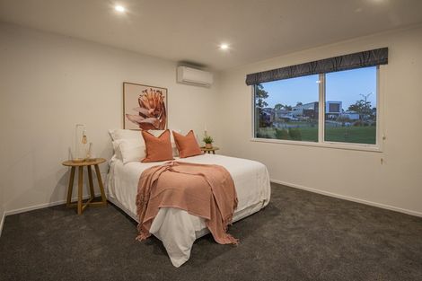 Photo of property in 17 Stace Hopper Drive, One Tree Point, 0118