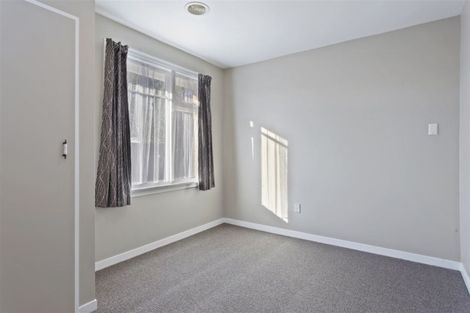 Photo of property in 36 Main North Road, Woodend, 7610