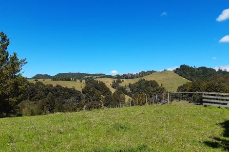 Photo of property in 1108 Pataua Road North, Pataua North, 0175