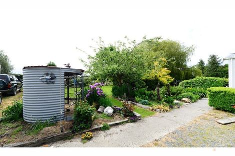 Photo of property in 66 Timaru Road, Waimate, 7924