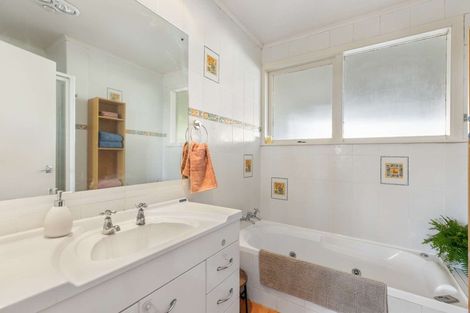 Photo of property in 24a George Street, Waiuku, 2123