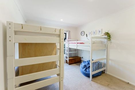 Photo of property in 35 Simpson Crescent, Raumati Beach, Paraparaumu, 5032