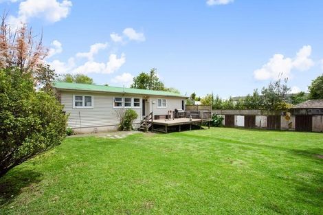Photo of property in 1/144a Mcleod Road, Te Atatu South, Auckland, 0610