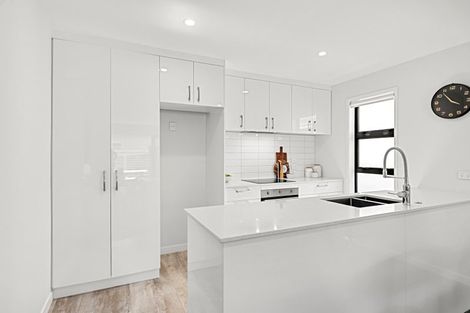 Photo of property in 90a Cambridge Terrace, Waterloo, Lower Hutt, 5011