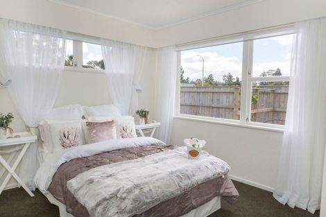 Photo of property in 10 Ranfurly Street, Dannevirke, 4930