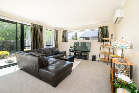 Photo of property in 15 Thomson Street, West End, Palmerston North, 4412