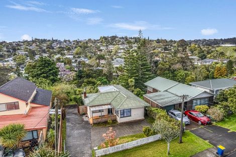 Photo of property in 98 Glendale Road, Glen Eden, Auckland, 0602