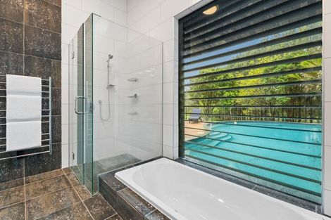 Photo of property in 303 Matua Road, Kumeu, 0891