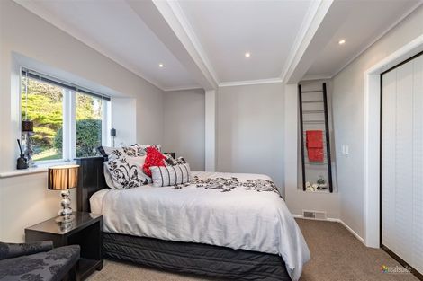 Photo of property in 96 Dowse Drive, Maungaraki, Lower Hutt, 5010