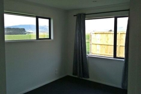 Photo of property in 187 Pacific Drive, Fitzherbert, Palmerston North, 4410