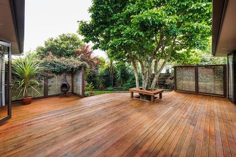 Photo of property in 23 Opawa Place, Terrace End, Palmerston North, 4410