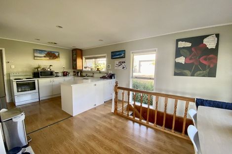 Photo of property in 20 Simon Ellice Drive, Bayview, Auckland, 0629
