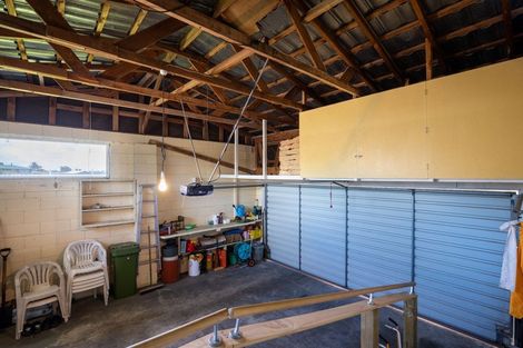 Photo of property in 40 Nevada Drive, Merrilands, New Plymouth, 4312