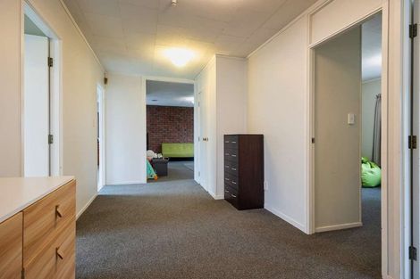 Photo of property in 86 Marlborough Avenue, Glenfield, Auckland, 0629