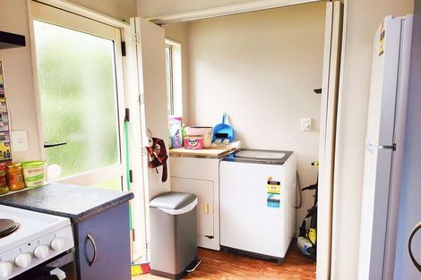 Photo of property in 15 Universal Drive, Henderson, Auckland, 0610