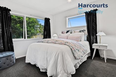 Photo of property in 23a Lane Road, Weymouth, Auckland, 2103