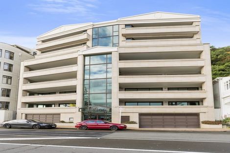 Photo of property in 4/166 Oriental Parade, Oriental Bay, Wellington, 6011