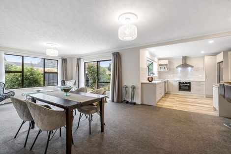 Photo of property in 121 Prestons Road, Redwood, Christchurch, 8051