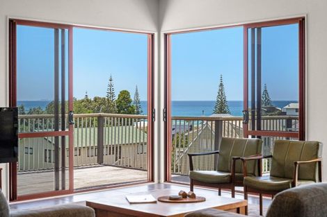 Photo of property in 208 Russell Bruce Place, Onemana, Whangamata, 3691