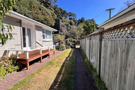Photo of property in 2/26 Tawa Street, Eastbourne, Lower Hutt, 5013