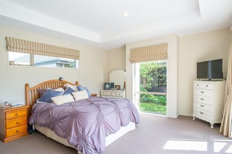 Photo of property in 15 Burbank Drive, Aidanfield, Christchurch, 8025