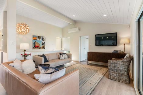 Photo of property in 107 Tangaroa Road, Whangamata, 3620