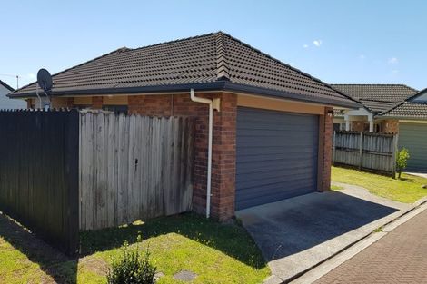 Photo of property in 26 Carisbrook Crescent, Papakura, 2110