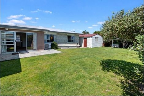 Photo of property in 2b Moorea Place, Mount Maunganui, 3116