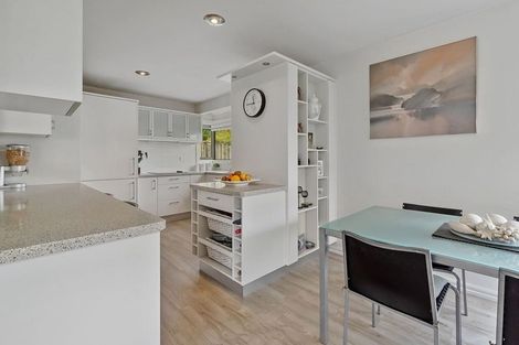 Photo of property in 2/3 Hart Road, Hauraki, Auckland, 0622