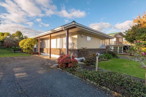 Photo of property in 15 Tawavale Street, Pukehangi, Rotorua, 3015