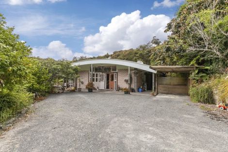 Photo of property in 950 Matakana Valley Road, Whangaripo, Wellsford, 0972