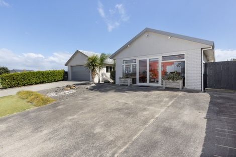 Photo of property in 781 Grenada Street, Papamoa Beach, Papamoa, 3118