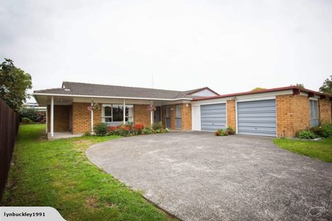 Photo of property in 2 Matuhi Rise, Henderson, Auckland, 0612