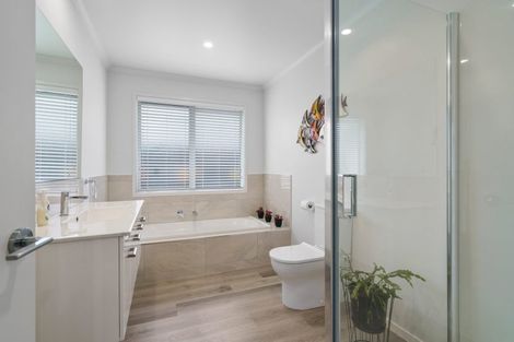 Photo of property in 44 Rose Leigh Drive, Cambridge, 3434