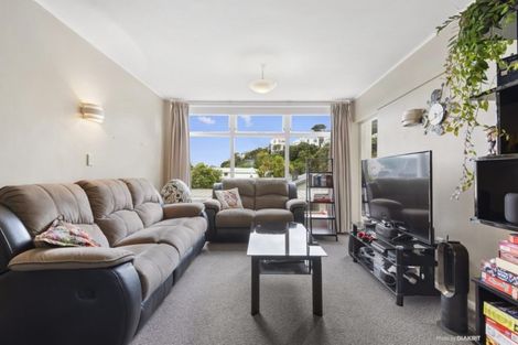 Photo of property in 9/4 Claremont Grove, Mount Victoria, Wellington, 6011