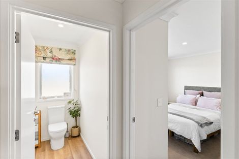 Photo of property in 3a Shillingford Boulevard, Rolleston, 7615