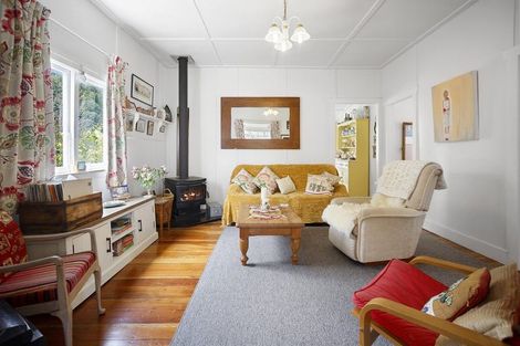 Photo of property in 5 Aputa Avenue, Te Puru, Thames, 3575