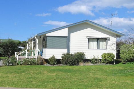 Photo of property in 113 Everitt Crescent, Whangamata, 3620