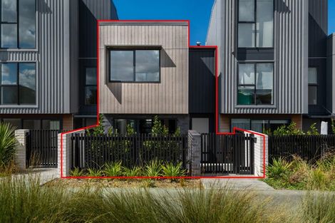 Photo of property in 61 Bearing Parade, Long Bay, Auckland, 0630