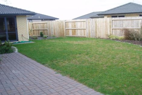 Photo of property in 64 Gibson Place, Papamoa Beach, Papamoa, 3118